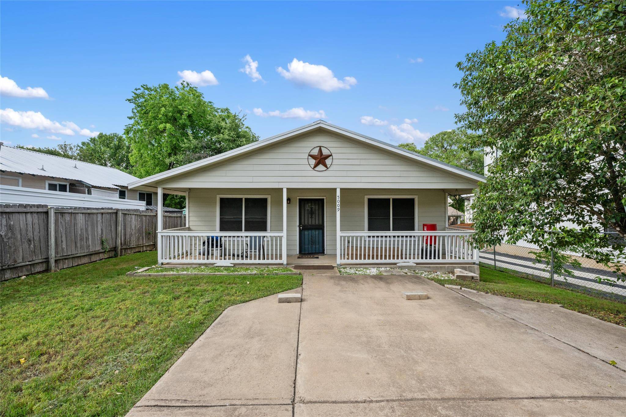 Austin, TX 78721,5009 Lott Ave