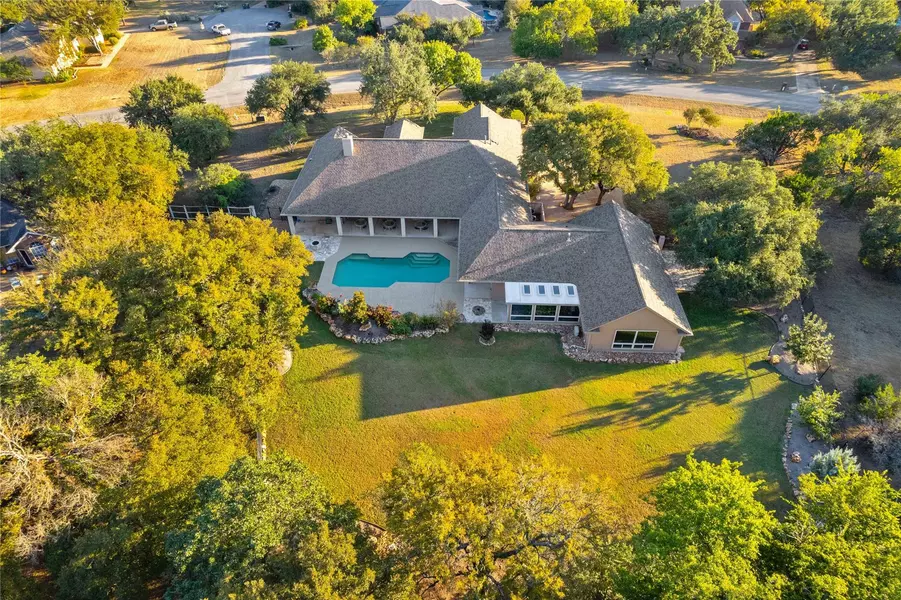 3600 Black Mesa HOLW, Austin, TX 78739