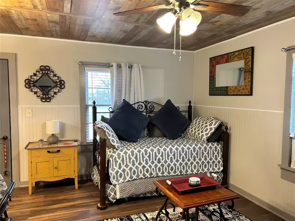 161 Alexander DR #8, Tow, TX 78643