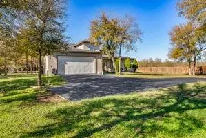 Del Valle, TX 78617,162 Cabana Vista DR