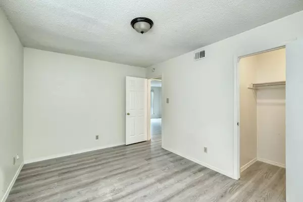 Bertram, TX 78605,506 Willow ST #5