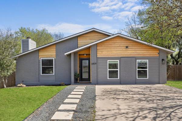 6809 Lunar DR, Austin, TX 78745