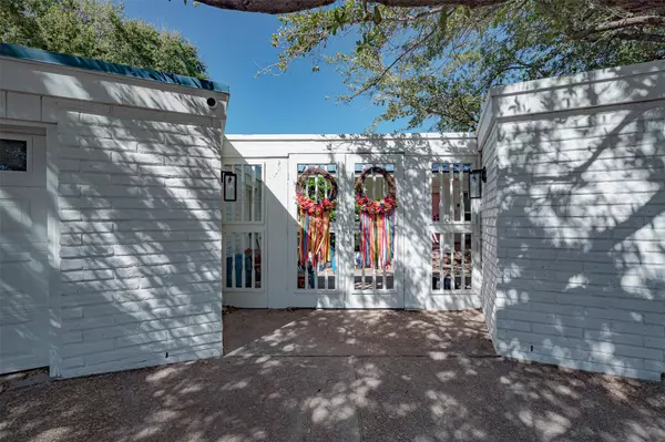 Rockport, TX 78382,27 Bimini DR