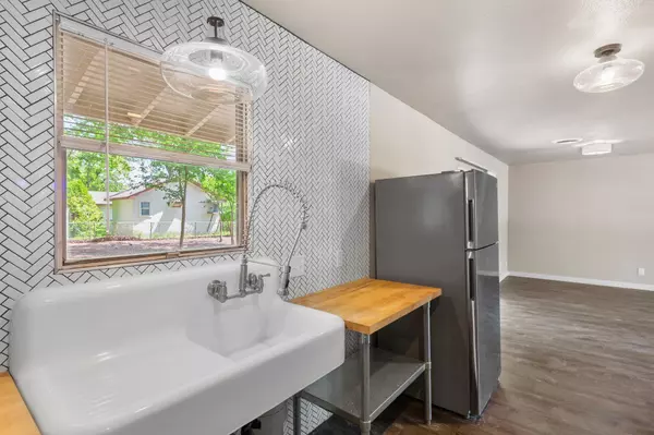 Austin, TX 78723,5302 Robinsdale LN