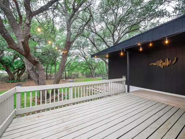 Kingsland, TX 78639,330 Yucca DR