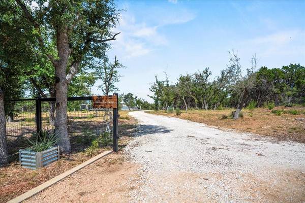 604 Burnett Ranch RD, Wimberley, TX 78676