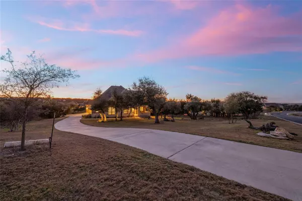 675 Spectacular Bid DR, Austin, TX 78737