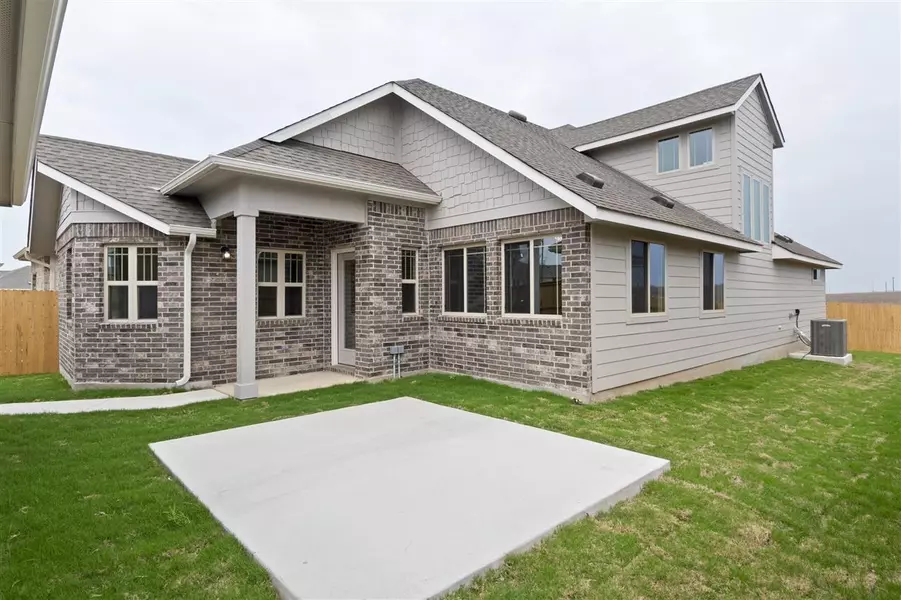 712 Paddock LN, Georgetown, TX 78626