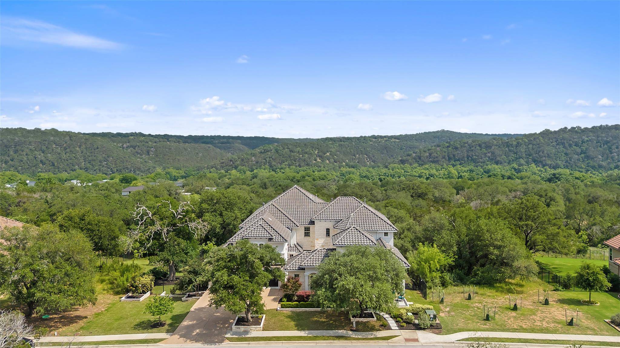 Austin, TX 78732,1300 Morning Moon CIR