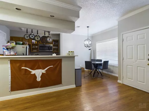 Austin, TX 78705,915 W 23rd ST #104