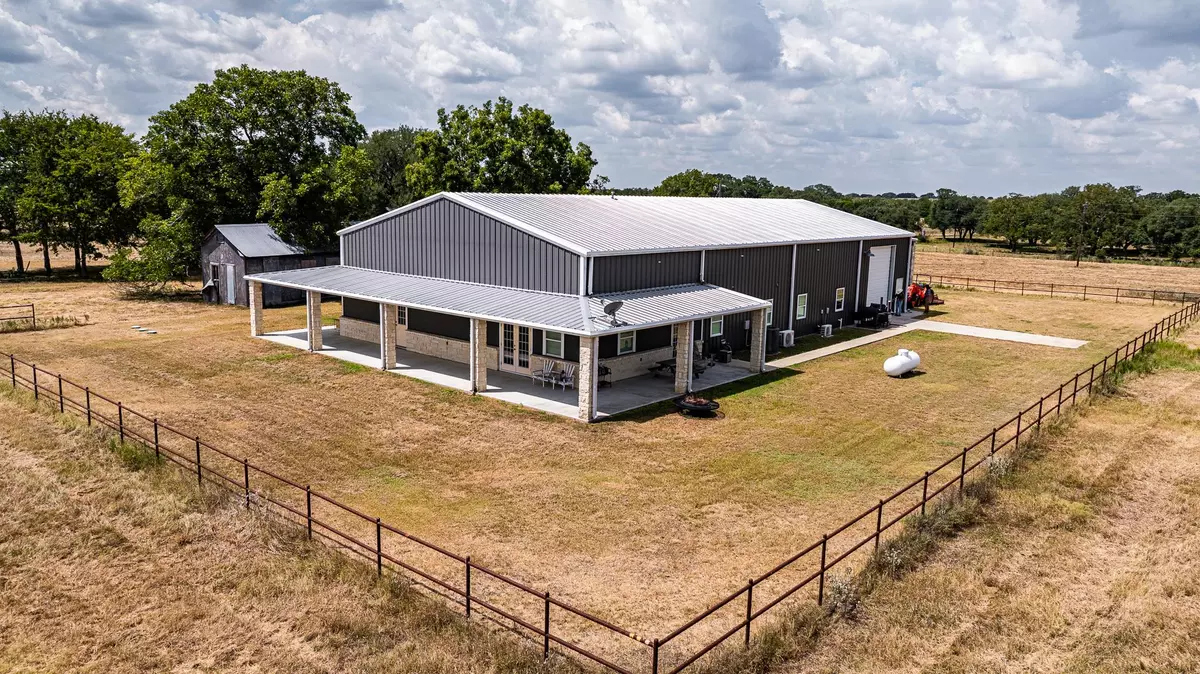Schulenburg, TX 78956,258 Private Road 2006