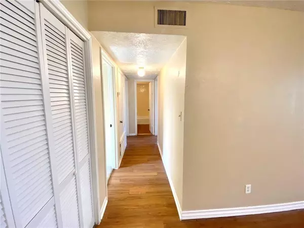 San Marcos, TX 78666,906 N LBJ DR #5