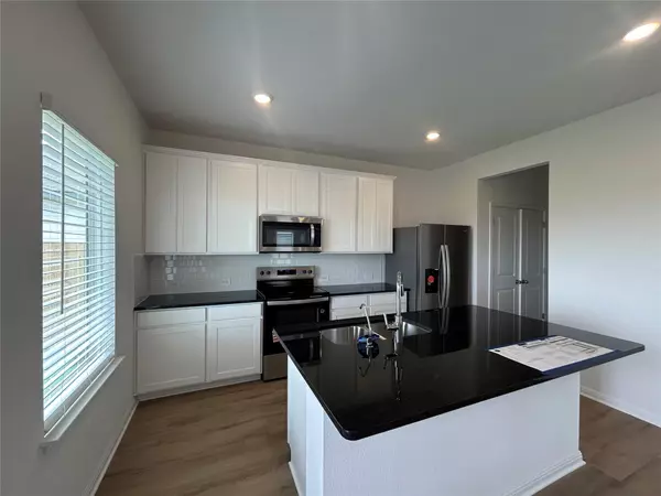 Jarrell, TX 76537,136 Honey Bee RD