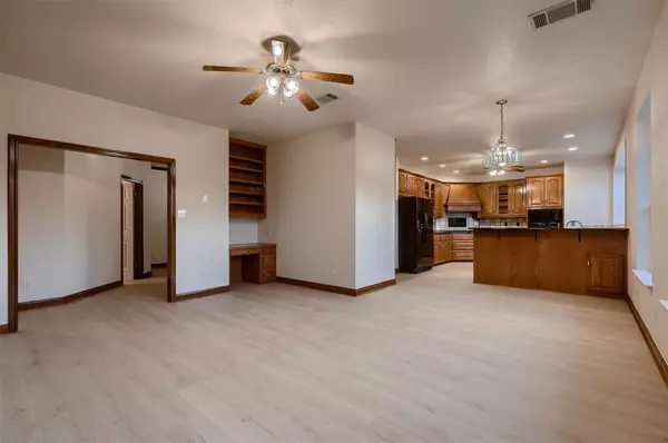 Leander, TX 78641,17706 North Rim DR