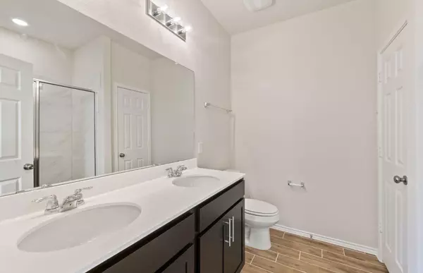 Buda, TX 78610,328 Kapok ST