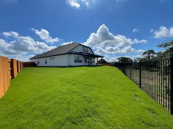 New Braunfels, TX 78132,1304 Lost Calf