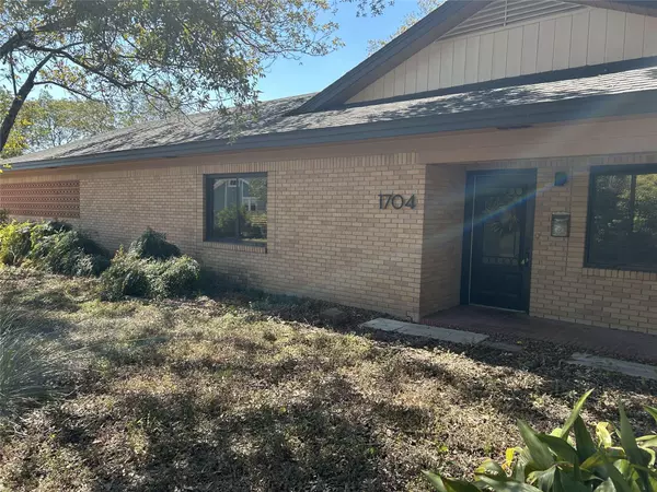 Georgetown, TX 78626,1704 S Church ST