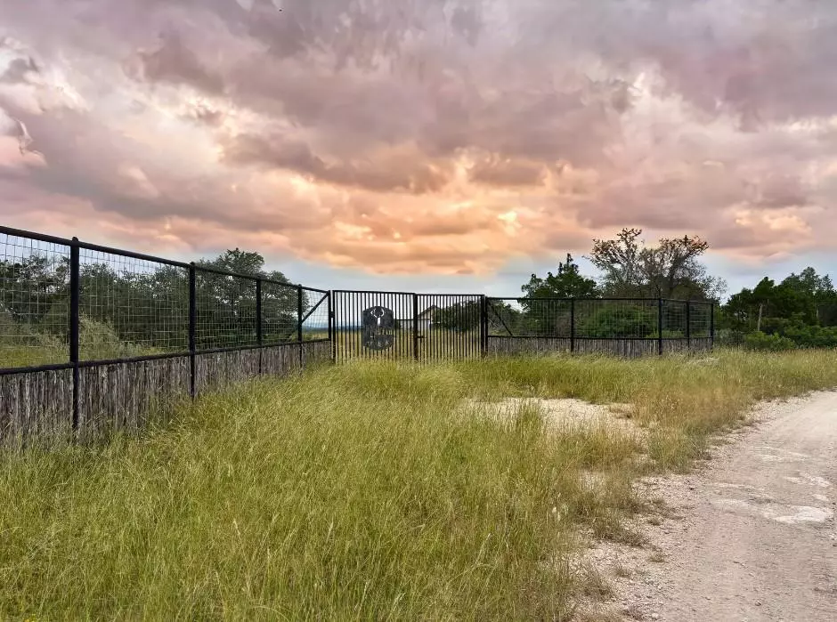Brackettville, TX 78832,2131 Private Road 3157