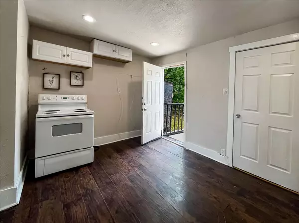 San Antonio, TX 78210,1216 Delaware ST