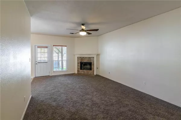 Hutto, TX 78634,105 Bluejay CV
