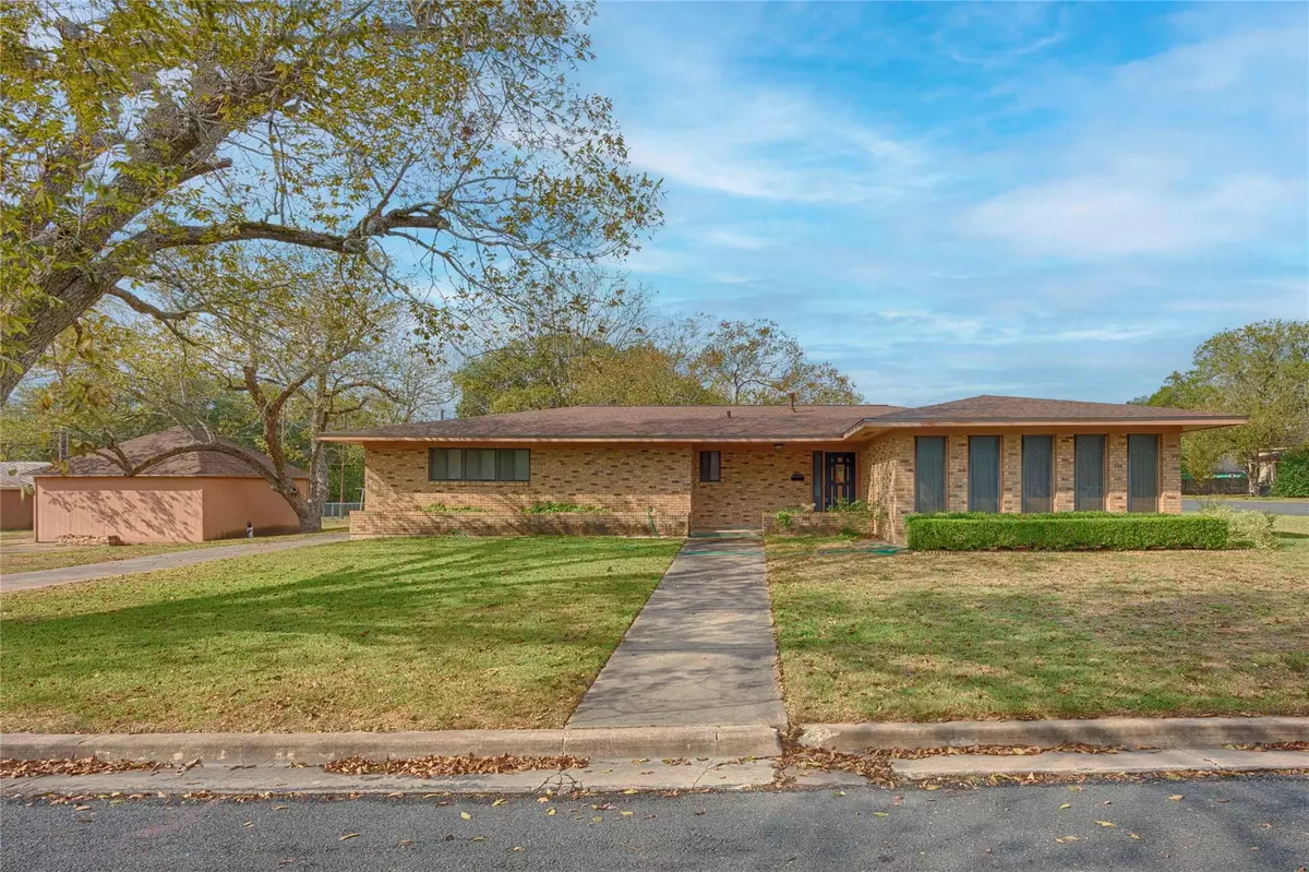 Schulenburg, TX 78956,701 Herder Ave