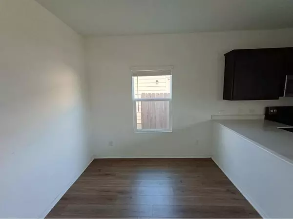 Jarrell, TX 76537,100 Tugboat Annie WAY