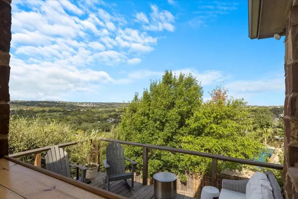7721 Journeyville DR, Austin, TX 78735