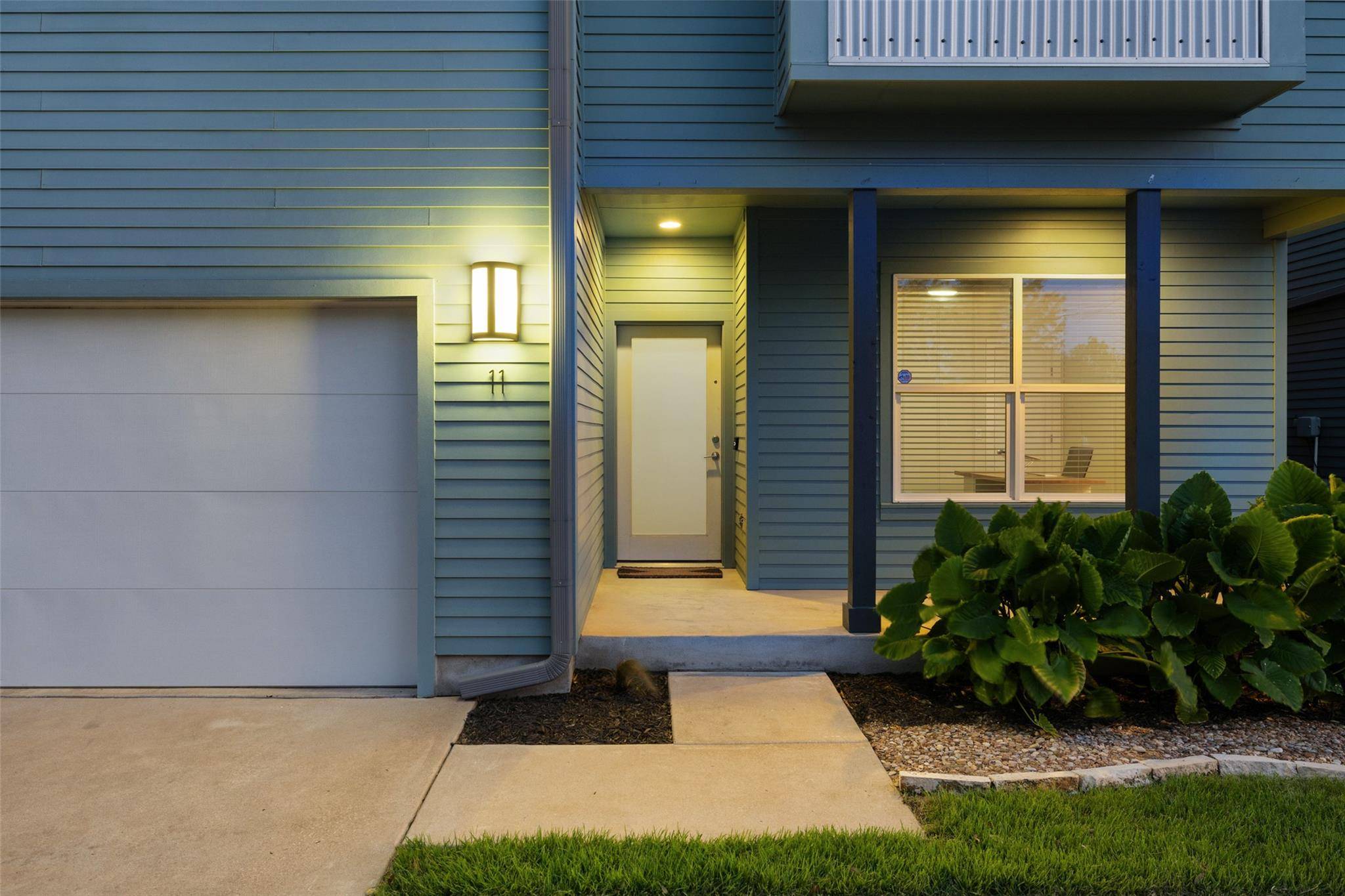301 W Stassney LN #11, Austin, TX 78745