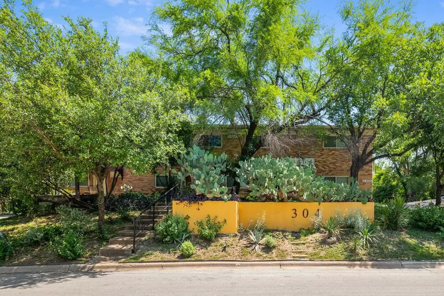 304 E 33rd ST #15, Austin, TX 78705