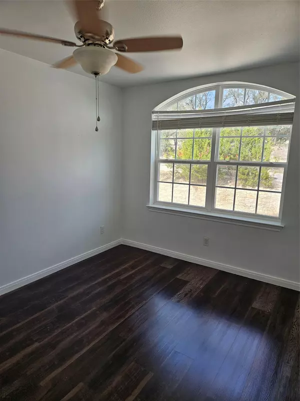 Lago Vista, TX 78645,5911 Lago Vista WAY #D