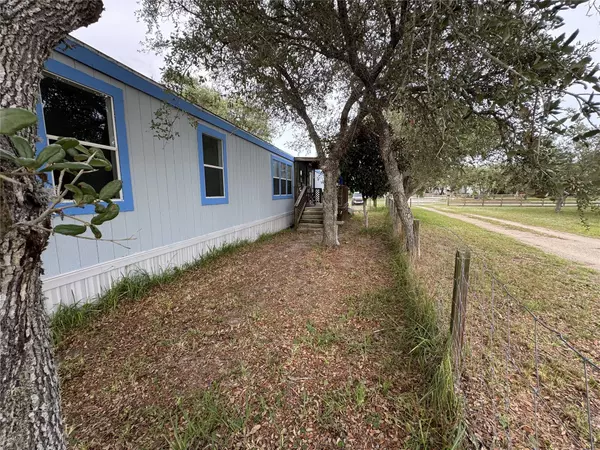 Rockport, TX 78382,1001 Merinel LN