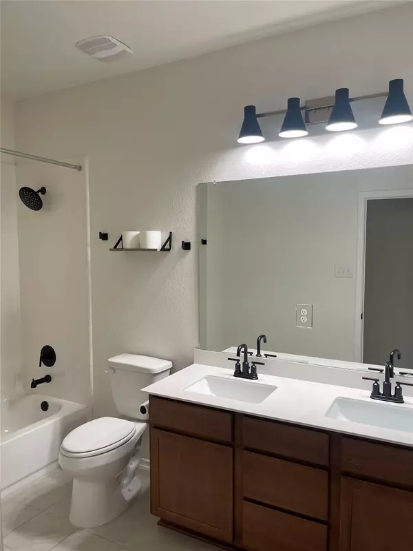 Jarrell, TX 76537,240 Robert Hightower DR