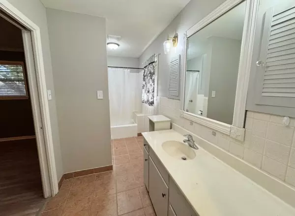 Elgin, TX 78621,1225 Lake Terrace DR