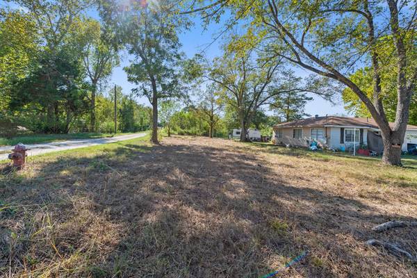 407 Holly ST, Franklin, TX 77856