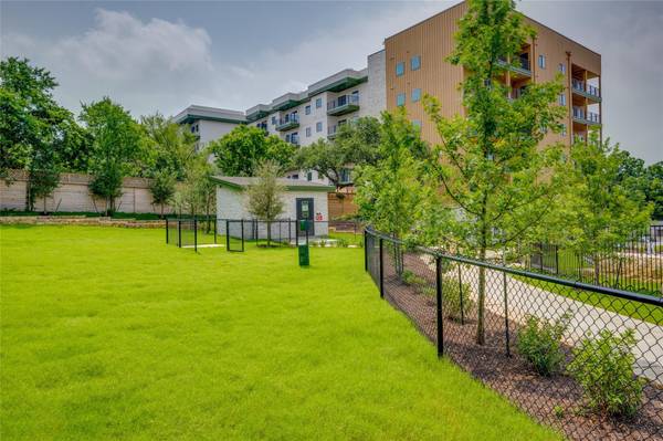 4802 S Congress Ave #322, Austin, TX 78745