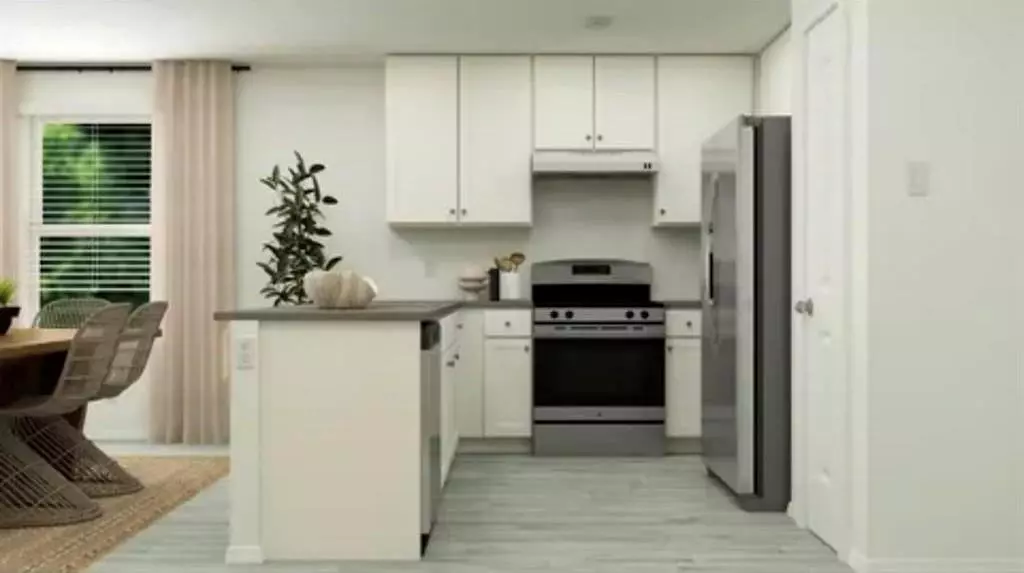 Seguin, TX 78155,9028 James Bowie