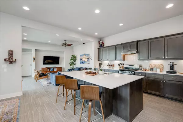 Austin, TX 78741,6900 Idea RD