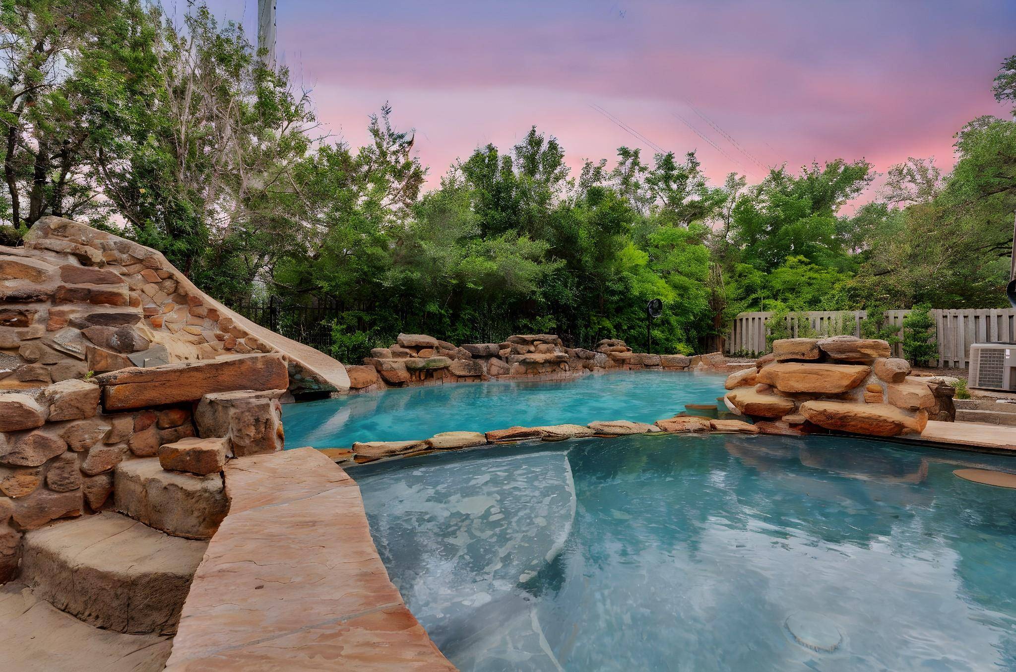 111 Crest View DR, Lakeway, TX 78734