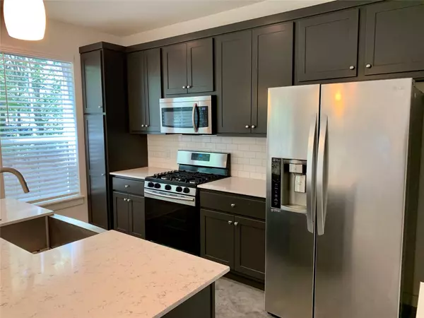 Austin, TX 78721,5205 Samuel Huston Ave #B