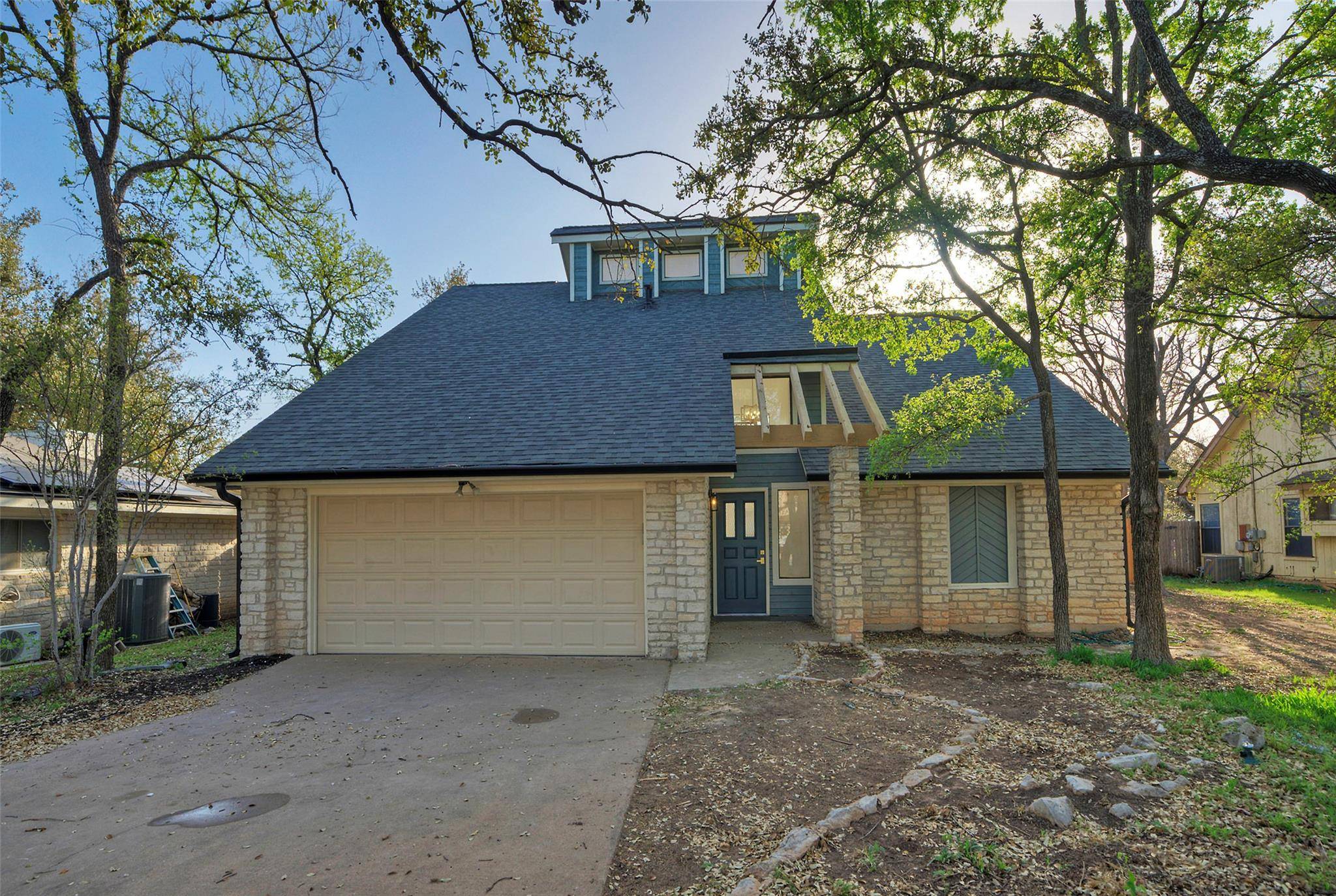 1701 Indian Camp TRL, Round Rock, TX 78681