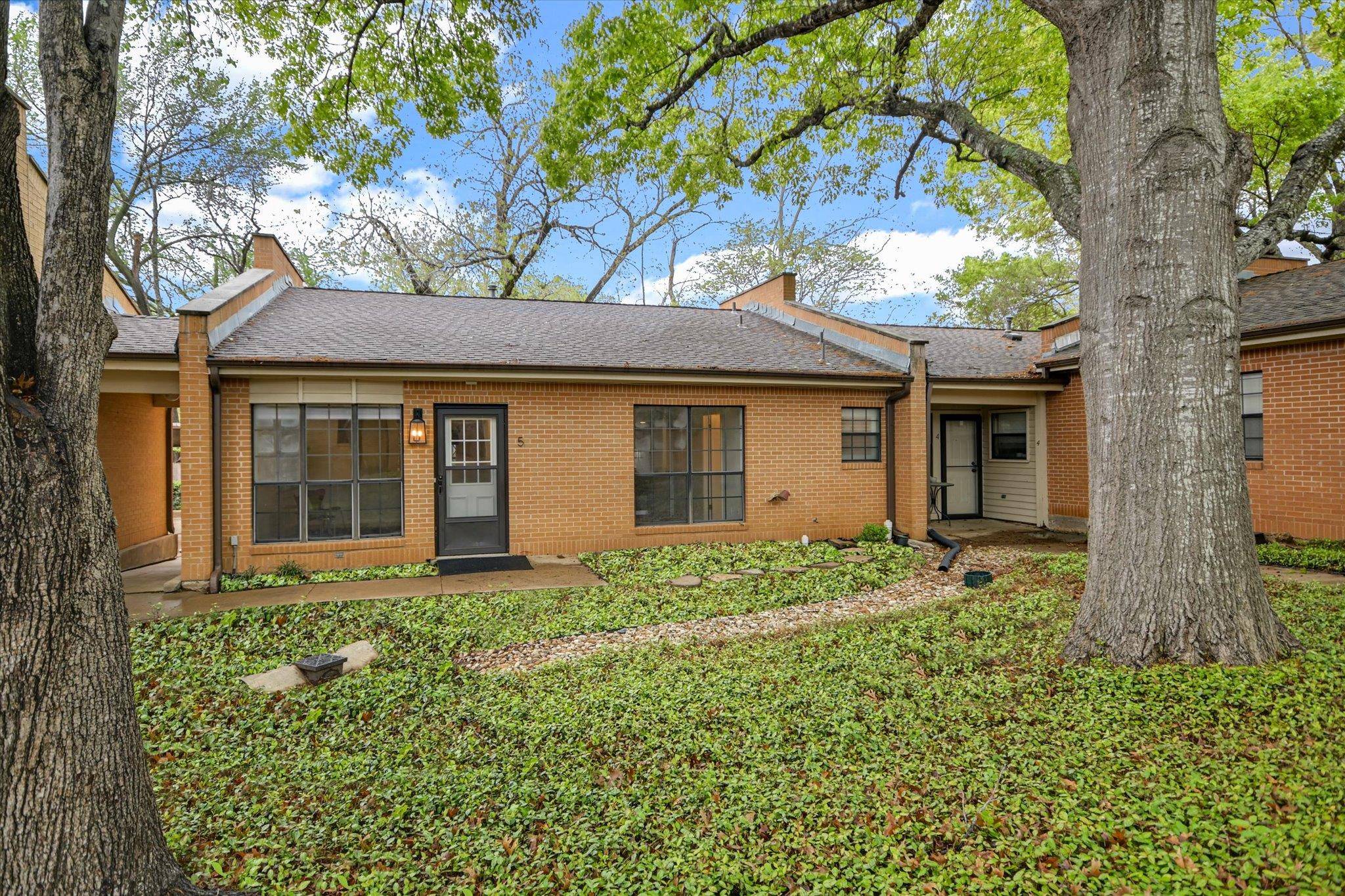 2301 Lawnmont Ave #5, Austin, TX 78756