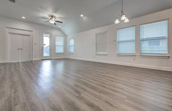 Pflugerville, TX 78660,20908 Akbash LN