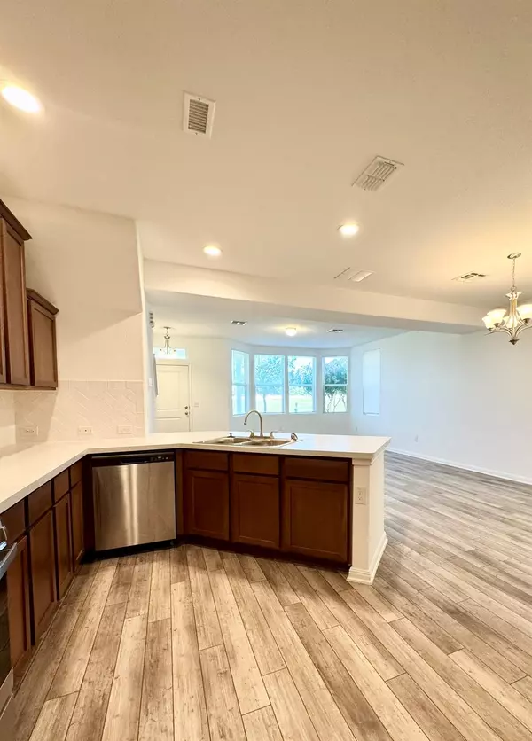 Kyle, TX 78640,142 Martha LN