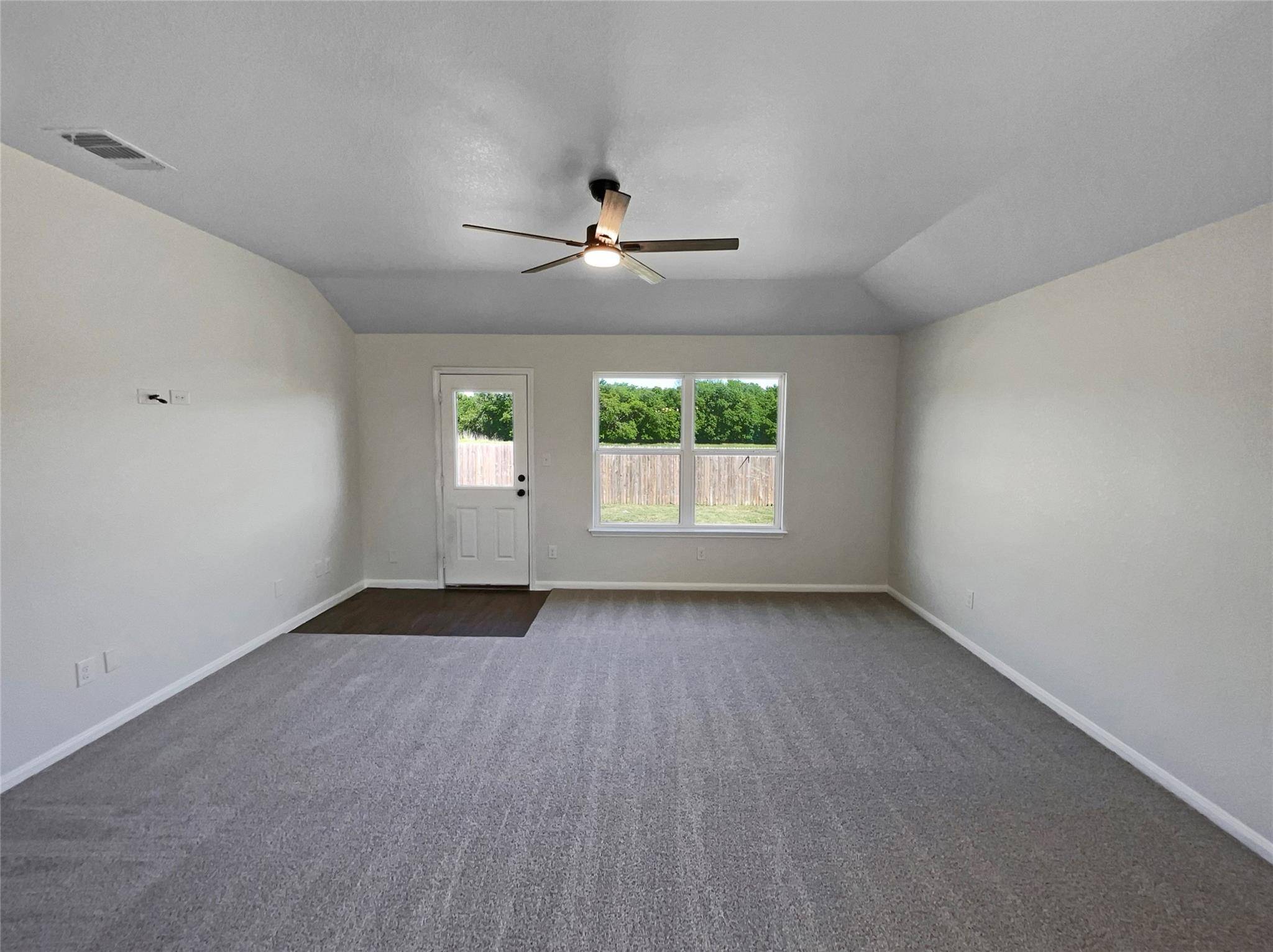 Hutto, TX 78634,721 Luna Vista DR