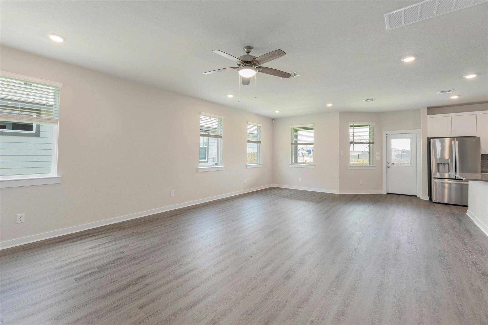 Hutto, TX 78634,512 Clearlake DR