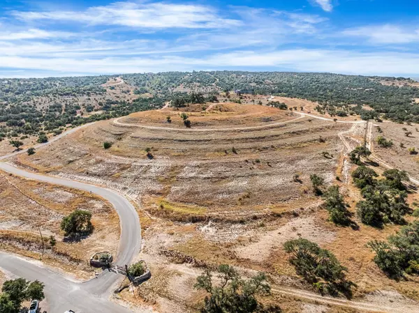 Johnson City, TX 78636,226 S Walnut Springs RD