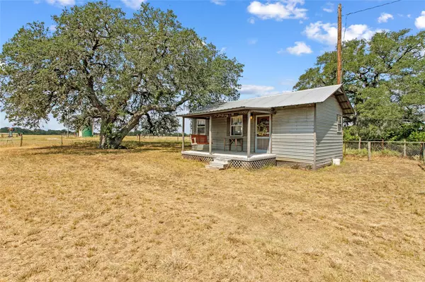 Lockhart, TX 78644,1408 State Park RD