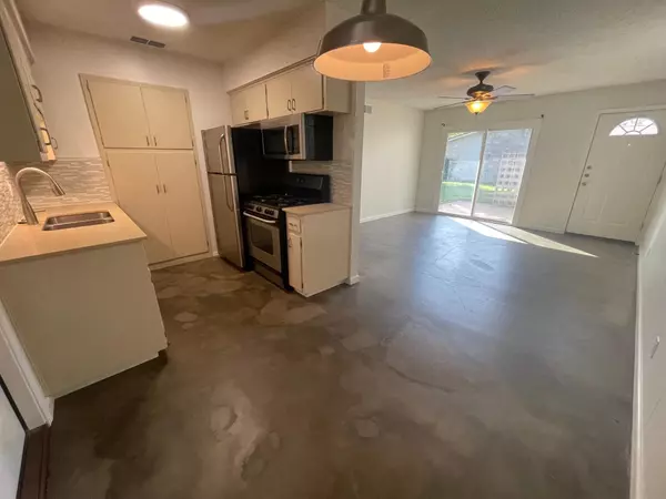 Austin, TX 78757,8005 Pinedale CV #B