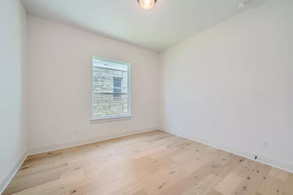 Round Rock, TX 78665,1531 N Red Bud LN #33