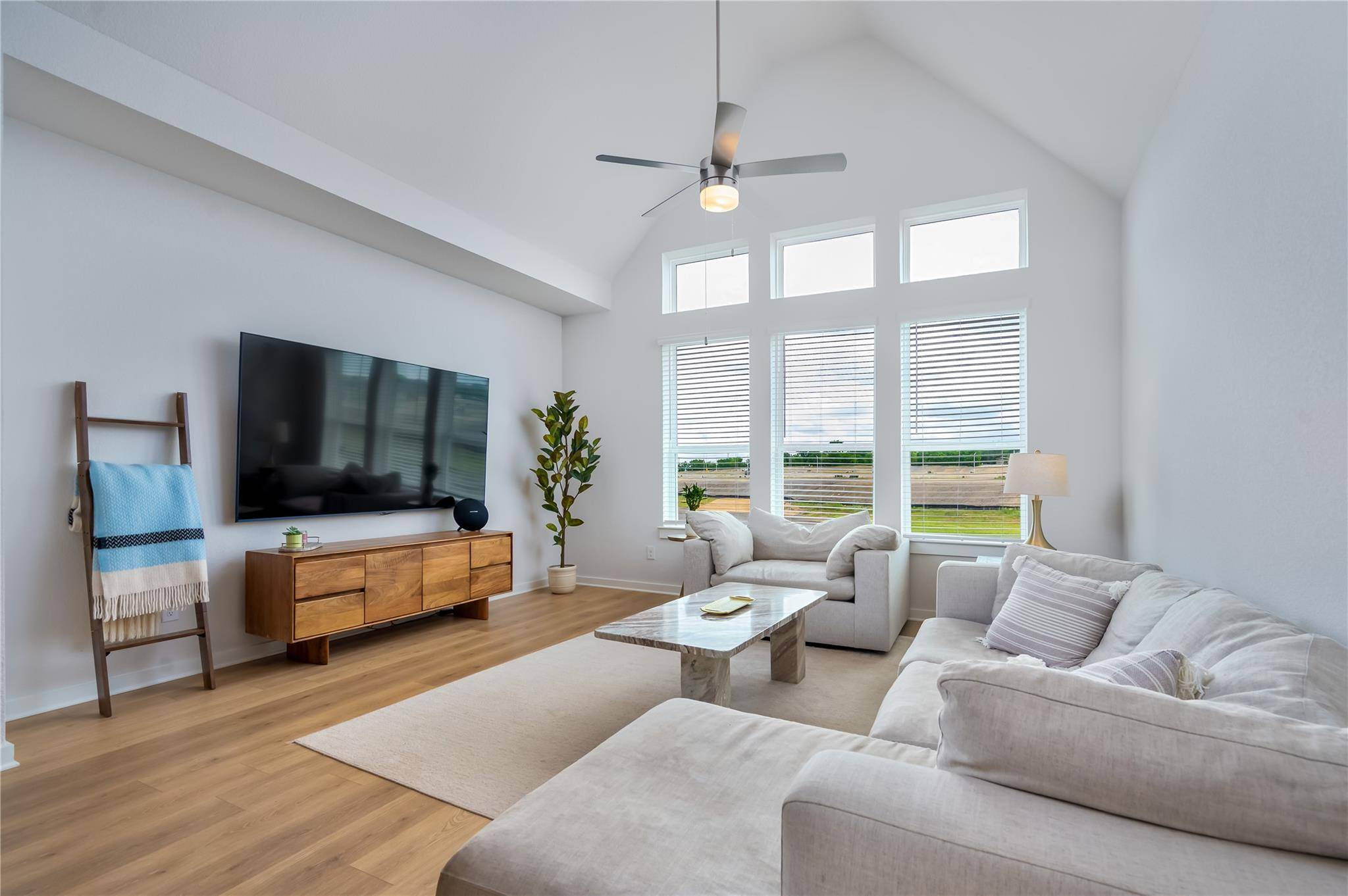 576 Billowing WAY, Kyle, TX 78640